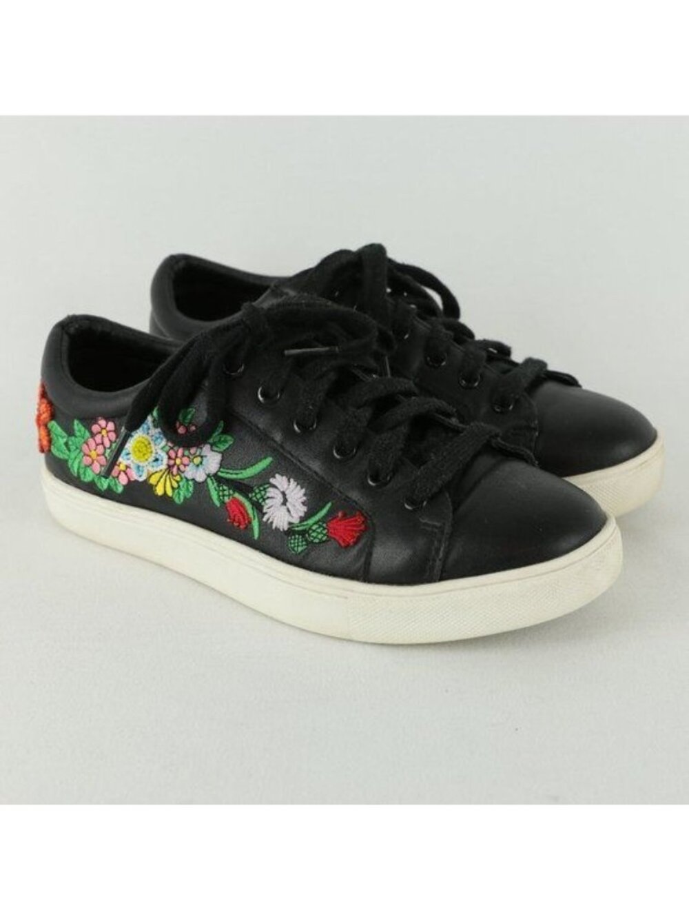 Steve Madden Marcelo Women's 6.5 Black Vegan Leather Embroidered Casual Sneakers